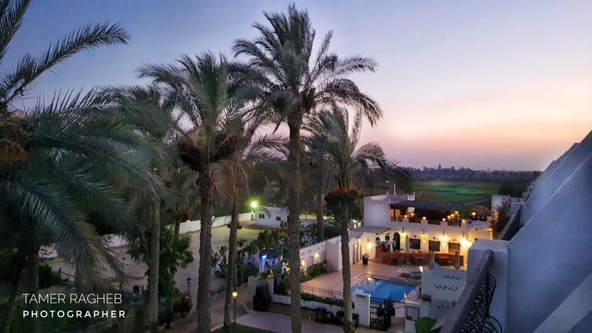 Six Corners Resort Abū Sulţān エクステリア 写真